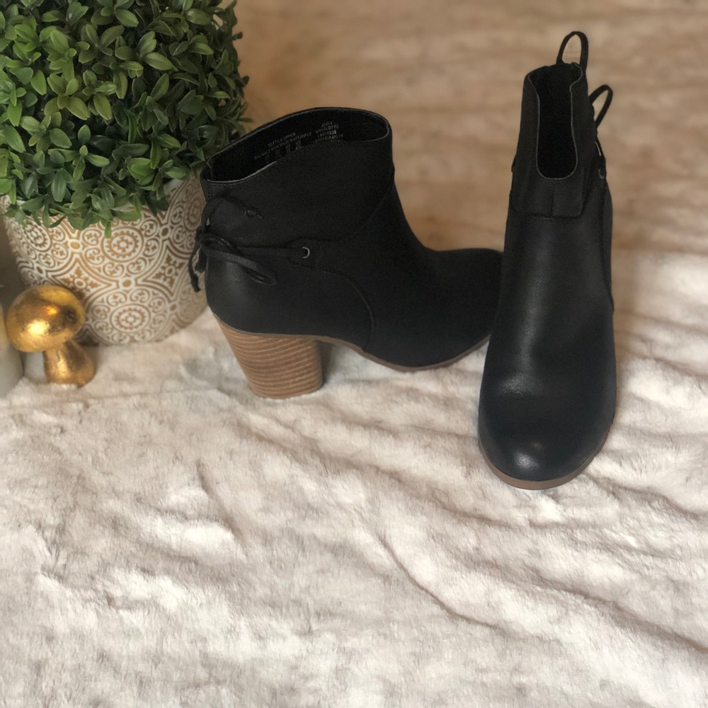 Boutique booties worn once